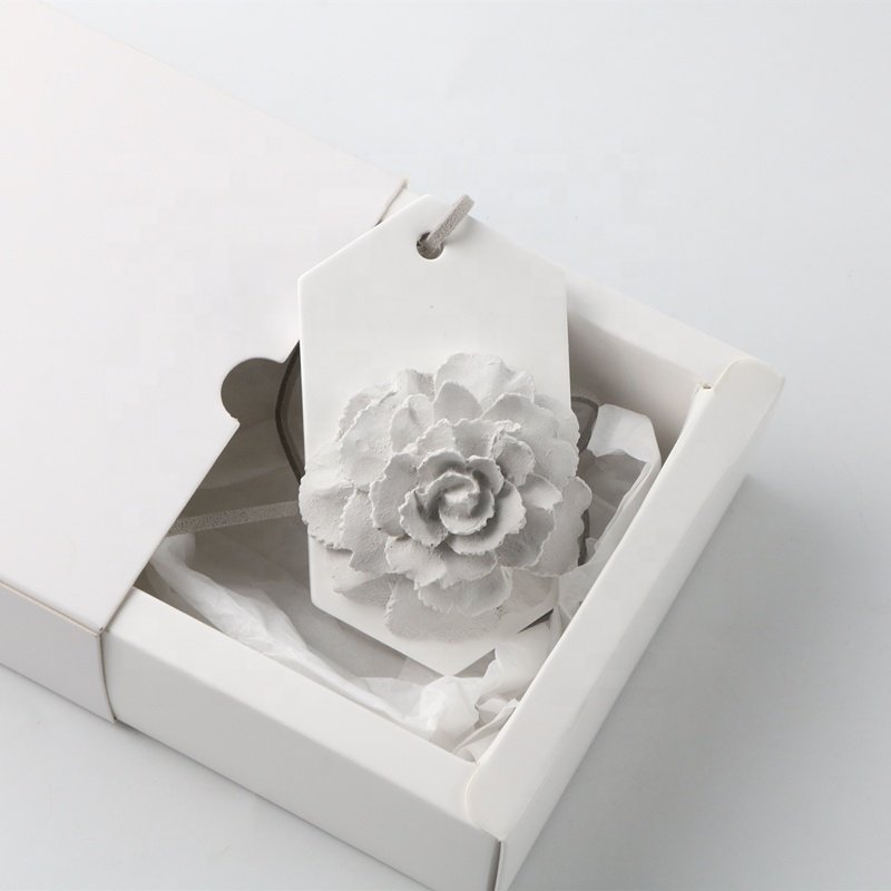 Stocked Wholesale Scented Ceramic Flower Car Hanging Air Freshener Home Fragrance Decoration Essential Oil Diffuser