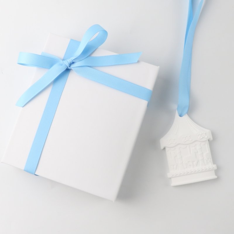 FinRu Gift Box Pendant Incense Stone Air Freshener Hanging Room decoration Ceramic Fragrance car air freshener pendant