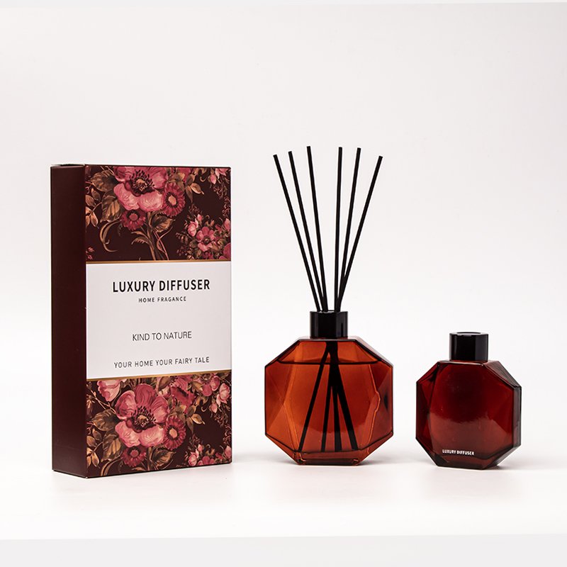 Mescente Wholesale Luxury Flower Sticks Tobacco and Teakwood Fragrance Oil Reed Diffuser