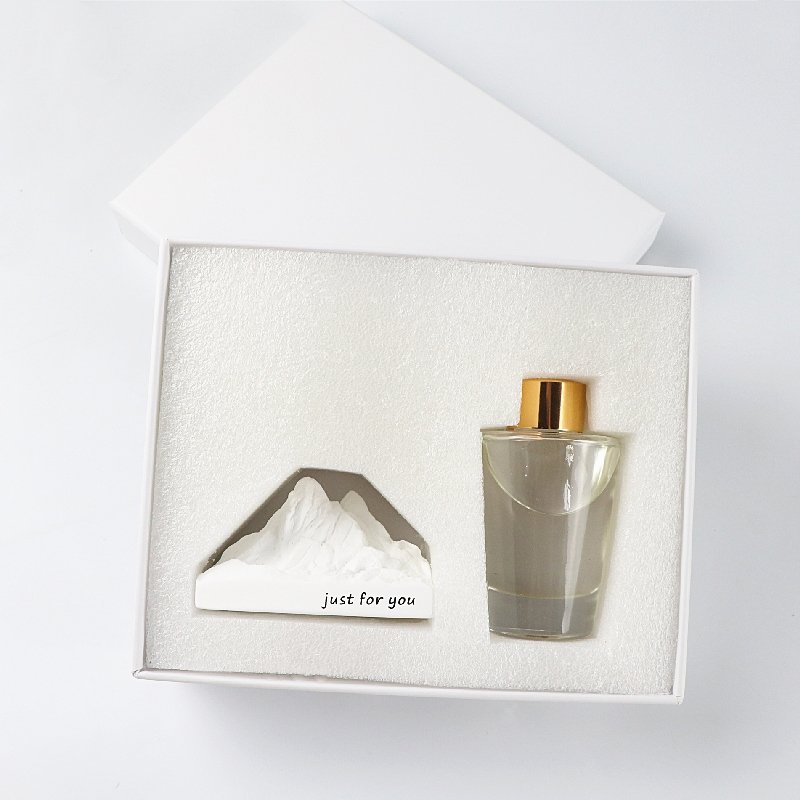 Selling Yamagata Diffuser Ceramic Aroma Stone Ceramic Stone Essential Oil Diffuser Perfume Reed Air Freshener Gift Set