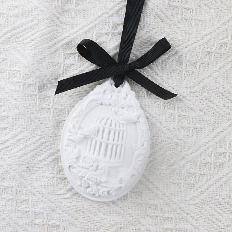 High Quality Home Car Wardrobe Air Freshener Scented Ceramic Aroma Porcelain Flower Fragrance Essential Oil Diffuser