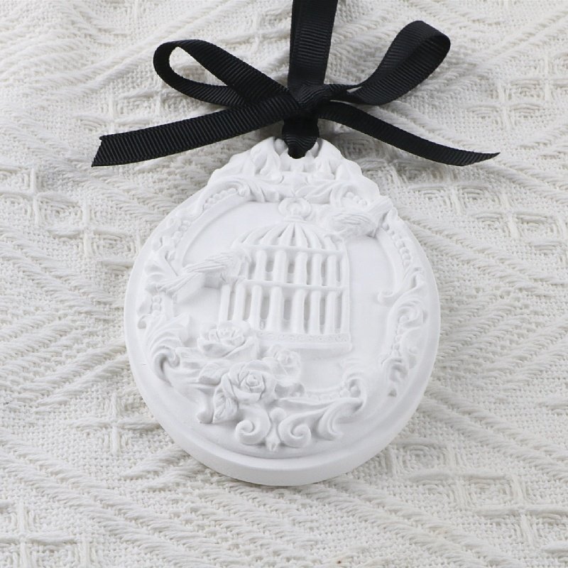 High Quality Home Car Wardrobe Air Freshener Scented Ceramic Aroma Porcelain Flower Fragrance Essential Oil Diffuser