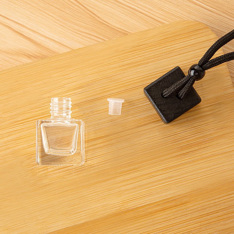 Empty Hanging Car Air Freshener Bottle Car Perfume Diffuser Bottles Essential Oil Aromatherapy Fragrance Pendant Glass Bottle