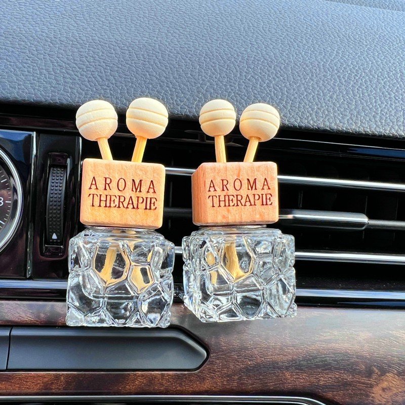 Wholesale Custom Aromatherapy Essential Oil Mini Cute Crystal Car Air Freshener Clip Diffuser Wood Lid Automotive Car Perfume