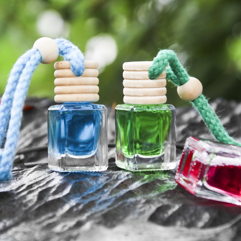 Natural Air Freshener 10 Ml Car Perfume Glass Diffuser Empty Bottle Hanging Air Fragrances for Car