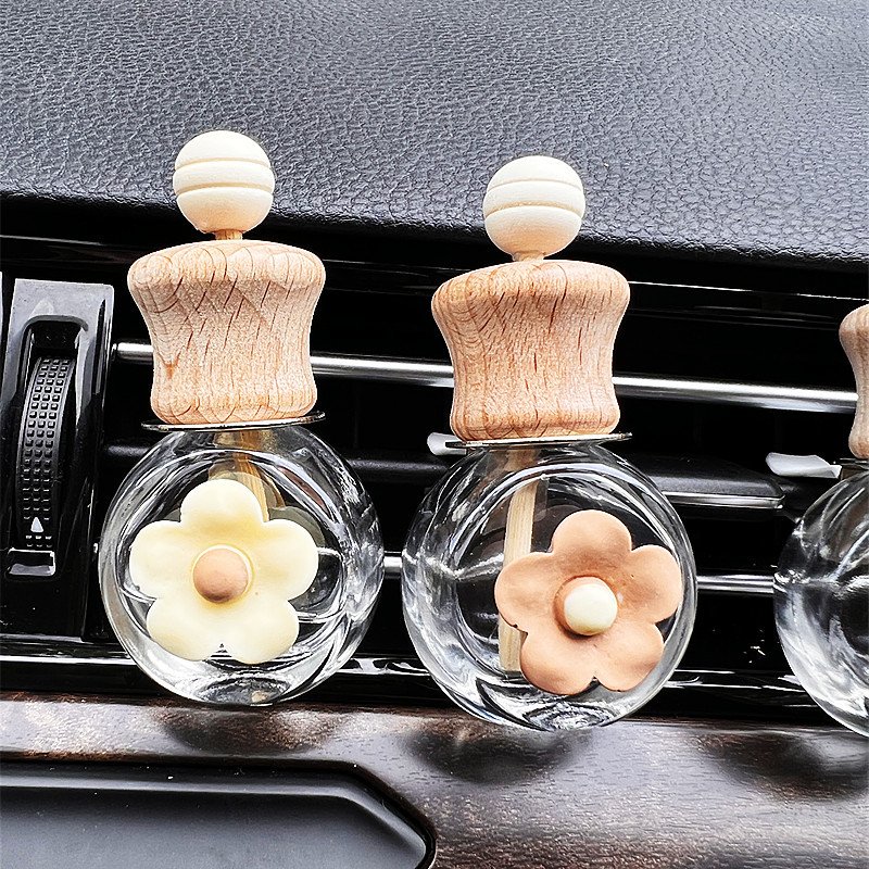 Cute Car Air Freshener Bottle Perfume Clip Air Vent Outlet Aromatherapy Essential Oils Diffuser