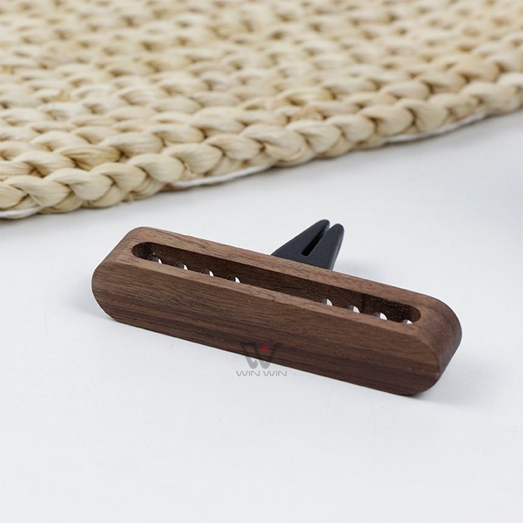 Factory Direct Oem Accept Funny Fragrance Wood Car Freshener Clip Long Lasting Perfume Aromatherapy Car Vent Wooden Air Diffuser
