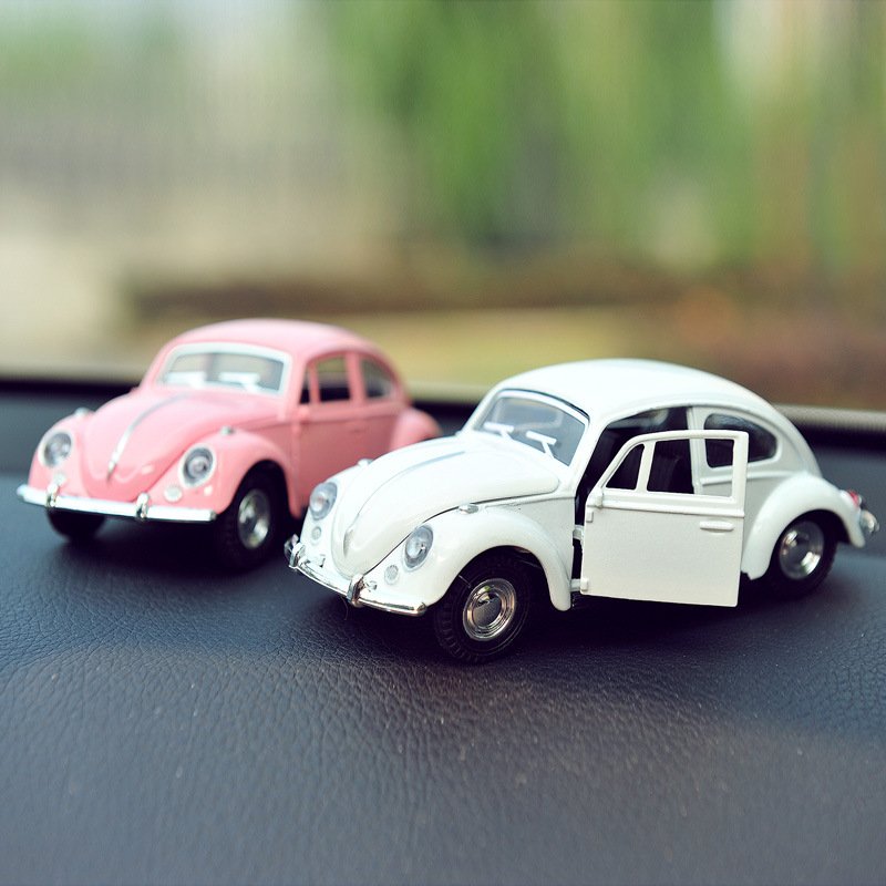 Cute Car Model Car Interior Decoration Dashboard Center Auto Perfume Vintage Car Models Toy Accessories