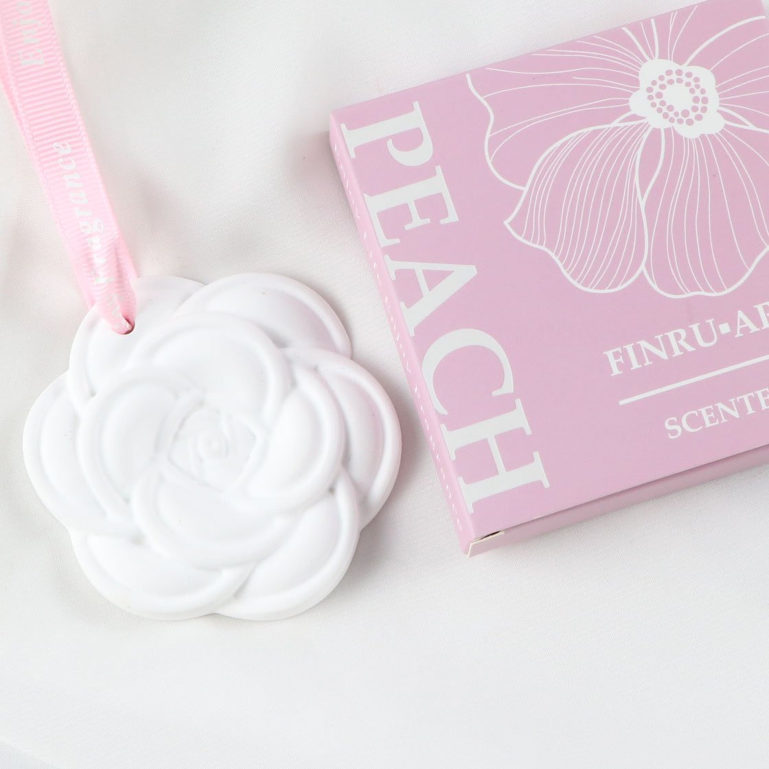 Wholesale Colorful Box Packing Flower Plaster Scented Hanging Ceramic Aroma Stone Air Freshener Porcelain Fragrance Oil Diffuser