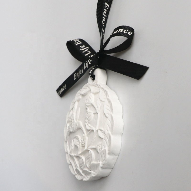 Hanging Round Scented Ceramic Flower Car Wardrobe Air Freshener Porcelain Fragrance Essential Oil Aroma Plaster Diffuser