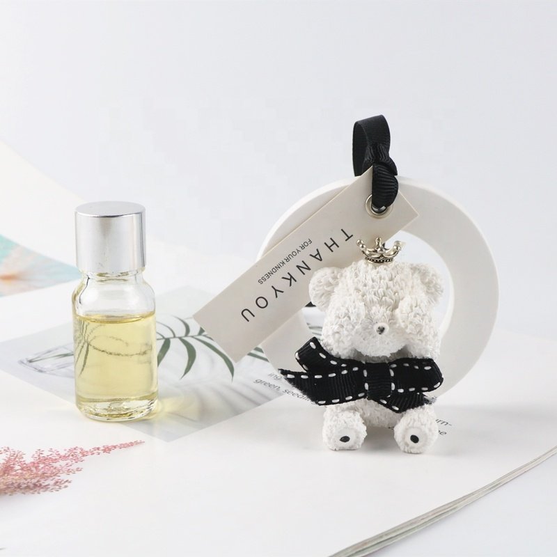 Stocked White Hanging Scented Ceramic Round Home Car Wardrobe Air Freshener Aroma Plaster Fragrance Essential Oil Diffuser