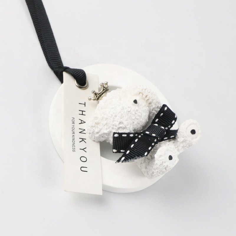 Stocked White Hanging Scented Ceramic Round Home Car Wardrobe Air Freshener Aroma Plaster Fragrance Essential Oil Diffuser