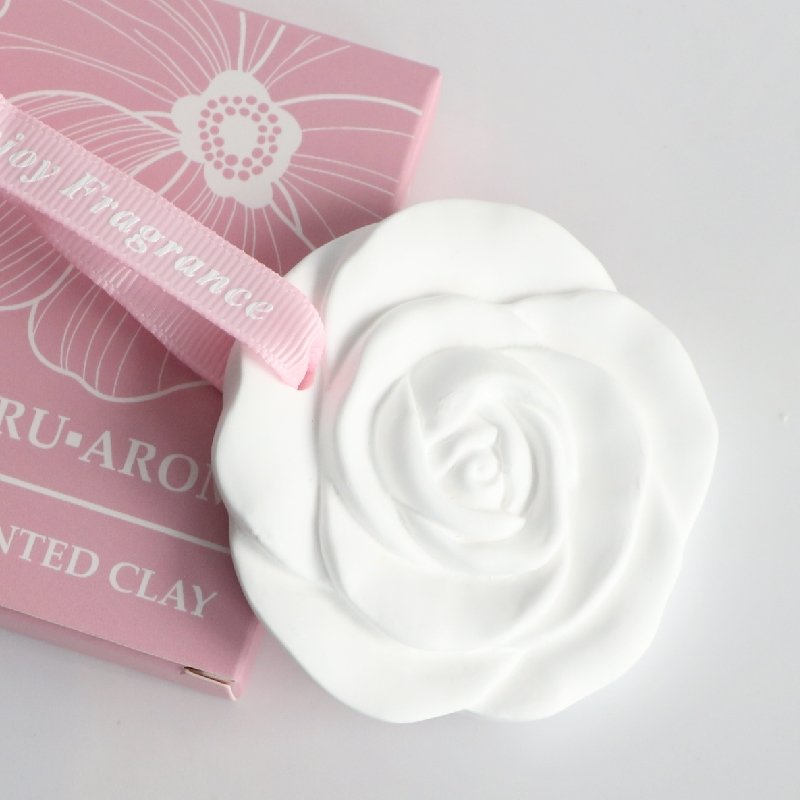 FinRu Home Decoration Hanging Car Wardrobe Pendant Air Freshener Scented Ceramic Flower Aroma Porcelain Fragrance Oil Diffuser