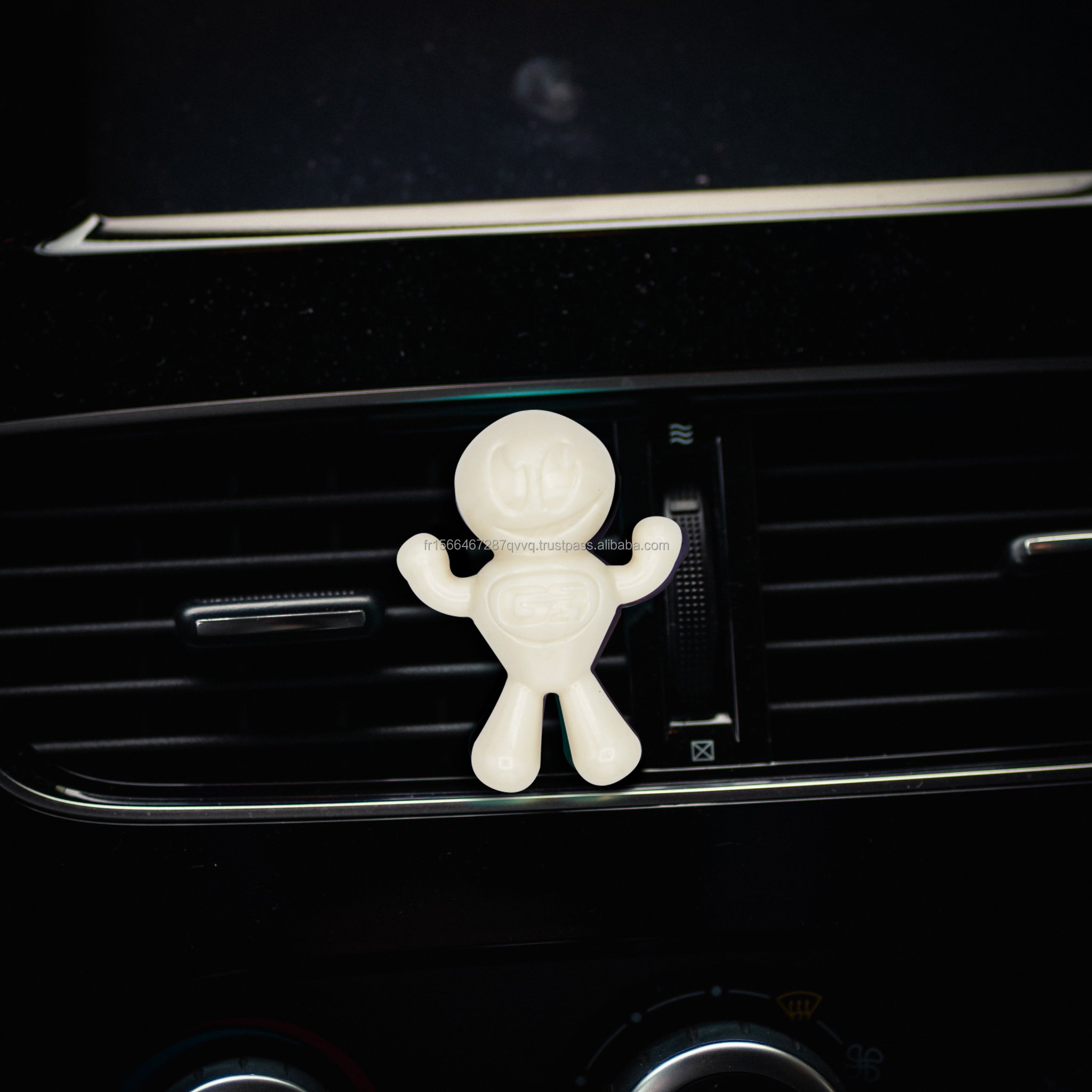 GS27 Premium Air Freshener DEOCAR TITAN ICE French Fragrance Modern Solid Plastic Clip-On Car Perfume for Vent Home Modern Style