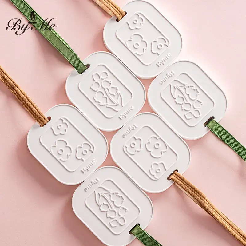 Wholesale Perfume Aromatherapy Ornament Decoration Accessories Long Lasting Car Air Freshener Pendant Hanging Fragrance