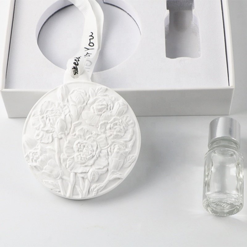 New Design Hot Sale Home Car Decoration Air Freshener Hanging Scented Ceramic Flower Aroma Fragrance Essential Oil Diffuser