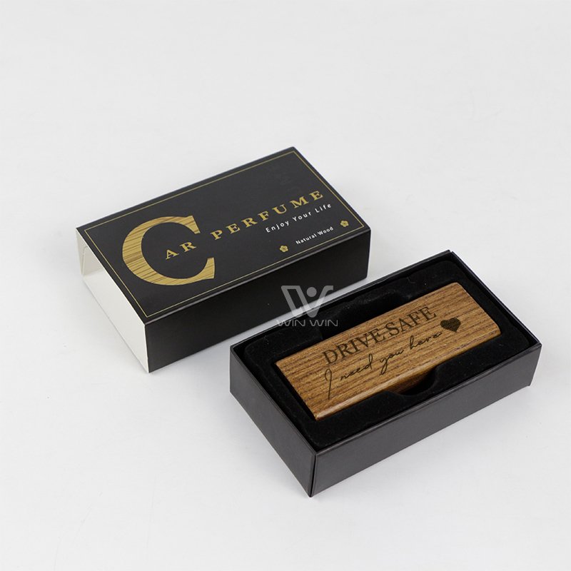 luxury small batch free custom exclusive Wood all scent perfume fragrances diffuser car air freshener
