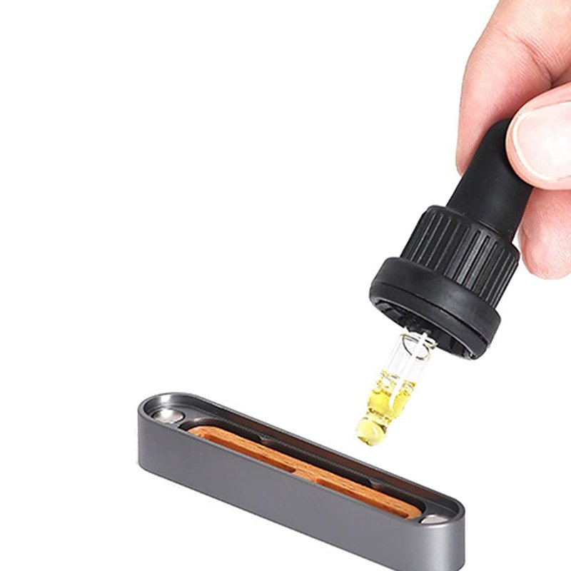 Mescente Bulk Car Perfume Fragrance Aroma Scent Diffuser Air Freshener Scented Metal Car Air Vent Freshener with Clip