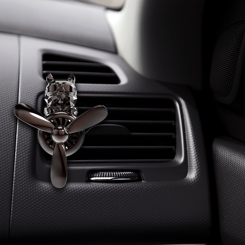 Bear Auto Accesorios Interior Perfume Diffuser Pilot Rotating Propeller Outlet Fragrance Car Air Freshener