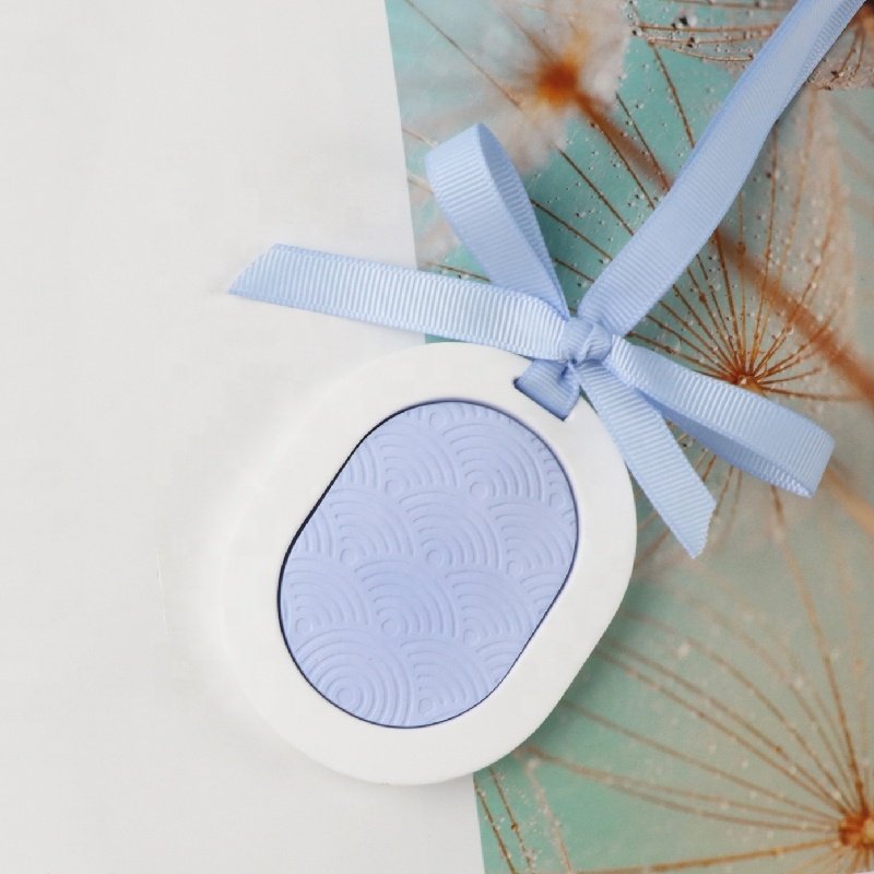Wholesale Stocked Color Scented Ceramic Flower Aroma Plaster Hanging Car Home Wardrobe Air Freshener Home Fragrance Oil Diffuser