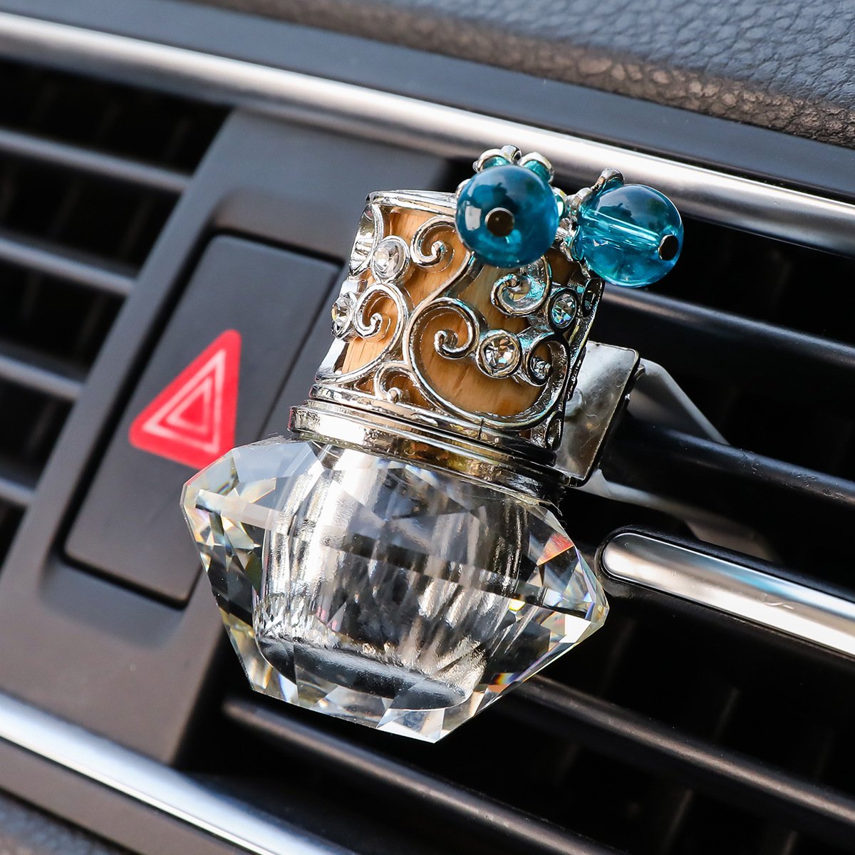 Wholesale Custom Logo Cute Car Perfume Diffuser 3ml Hanging Car Air Freshener Diffuser Glass Bottle with Screw Wooden Lid
