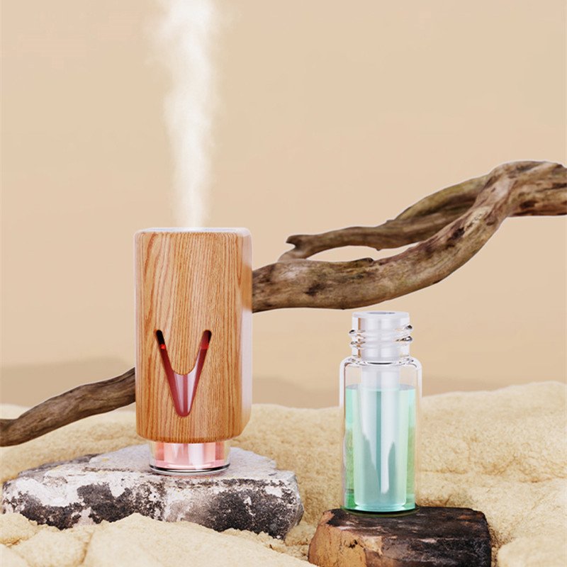 Modern Luxury Custom Car Air Freshener Wood-Colored Aroma Diffuser with Vent Clip Essential Oil Car Perfume Diffuser