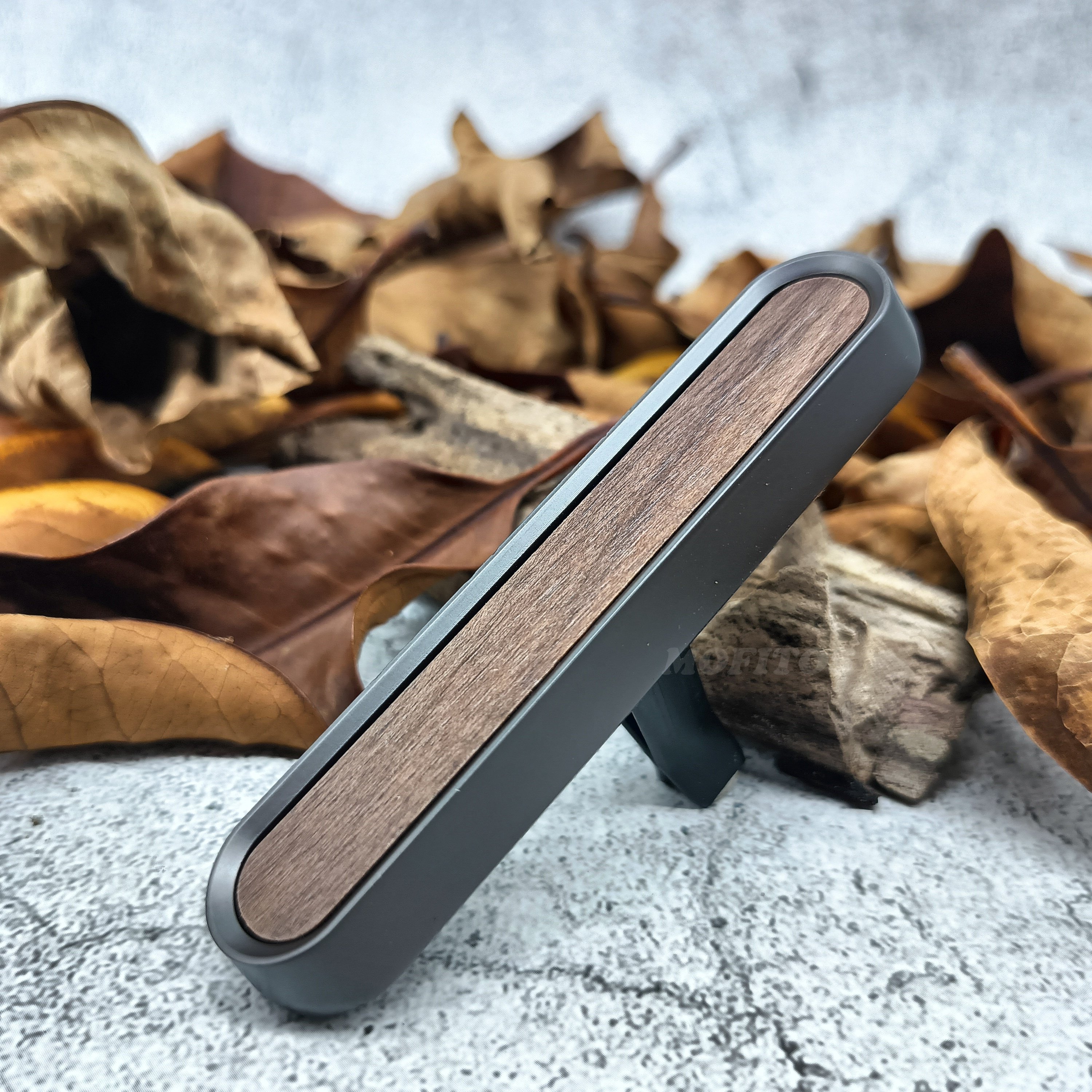 Long Lasting Car Freshener Aroma Handmade Wood Luxury Metal Auto Air Fragrance Car Perfume Car Wood Diffuser Vent Clip