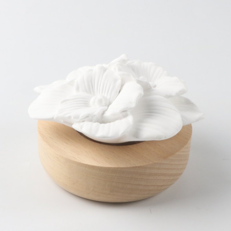 Home Office Car Decor Aromatherapy Air Freshener Scented Ceramic Porcelain Flower Wooden Base Essential Oil Fragrance Diffuser
