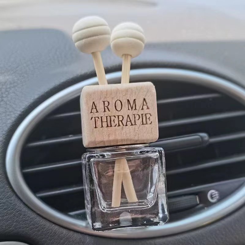 Factory Supply Luxury Square Car Air Vent Diffuser Clip Perfume Car Freshener Lily Rose Lavender Fragrance Car Vent Perfume