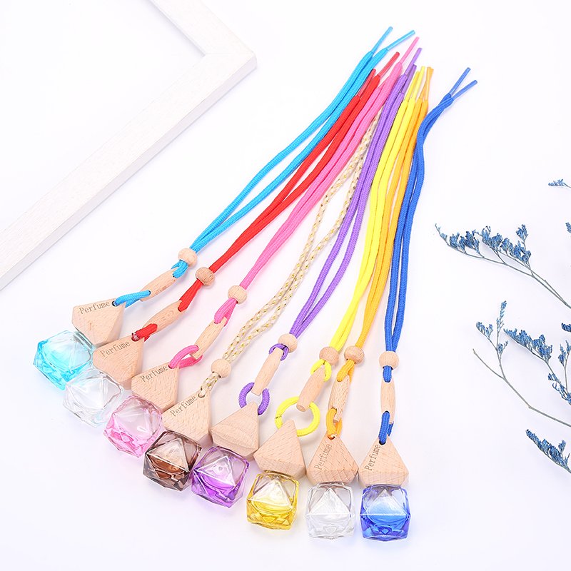 Hot Sale Empty Car Perfume Bottle Mini Car Aroma Diffuser Aromatherapy Fragrance Car Vent Clip Freshener