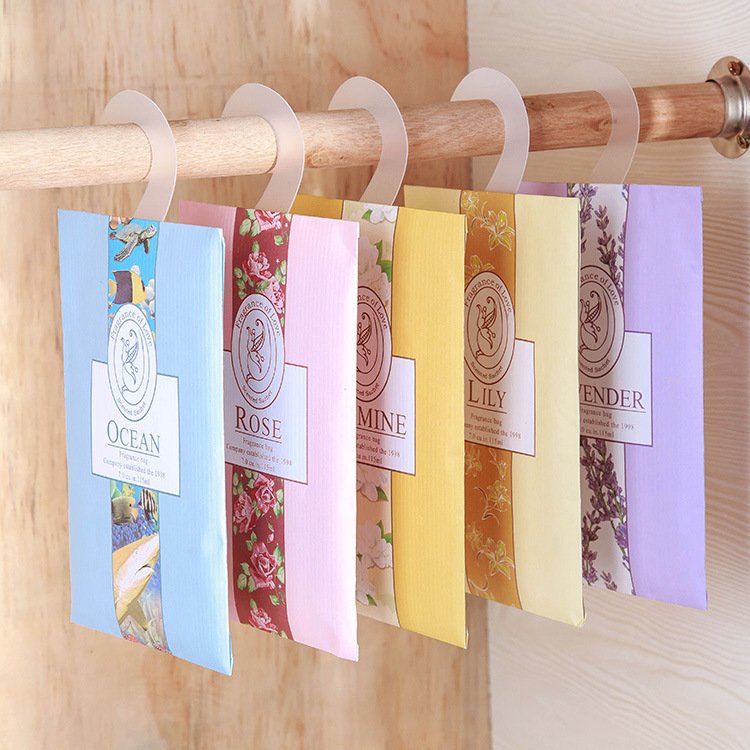 Hot Selling High Grade Long Last Fragrance Hanging Scented Clothes Car Air Freshener Eva Scented Lasting Hanging Sachet