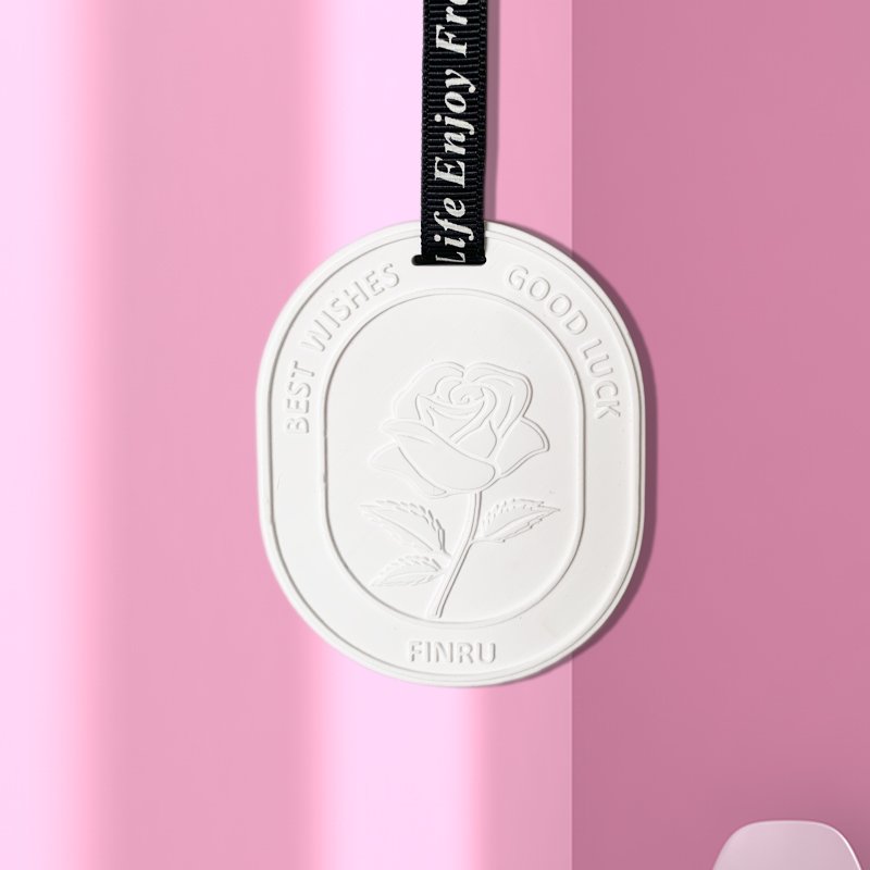 Finru New Product Wholesale Oval White Rose Ceramic Essential Oil Diffuse Plaster Fragrance Car Hanging Decoration Air Freshener