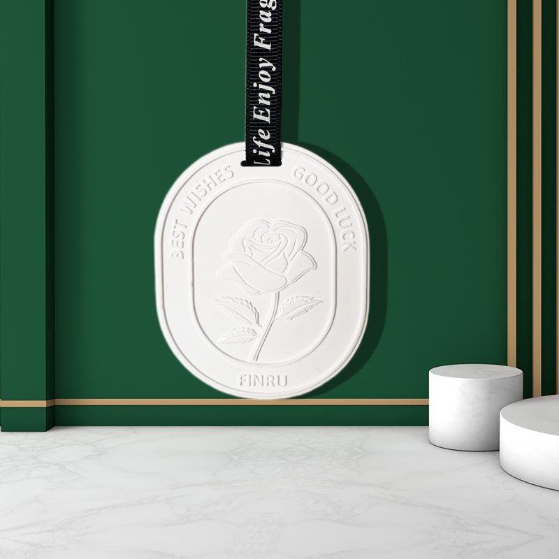 Finru New Product Wholesale Oval White Rose Ceramic Essential Oil Diffuse Plaster Fragrance Car Hanging Decoration Air Freshener