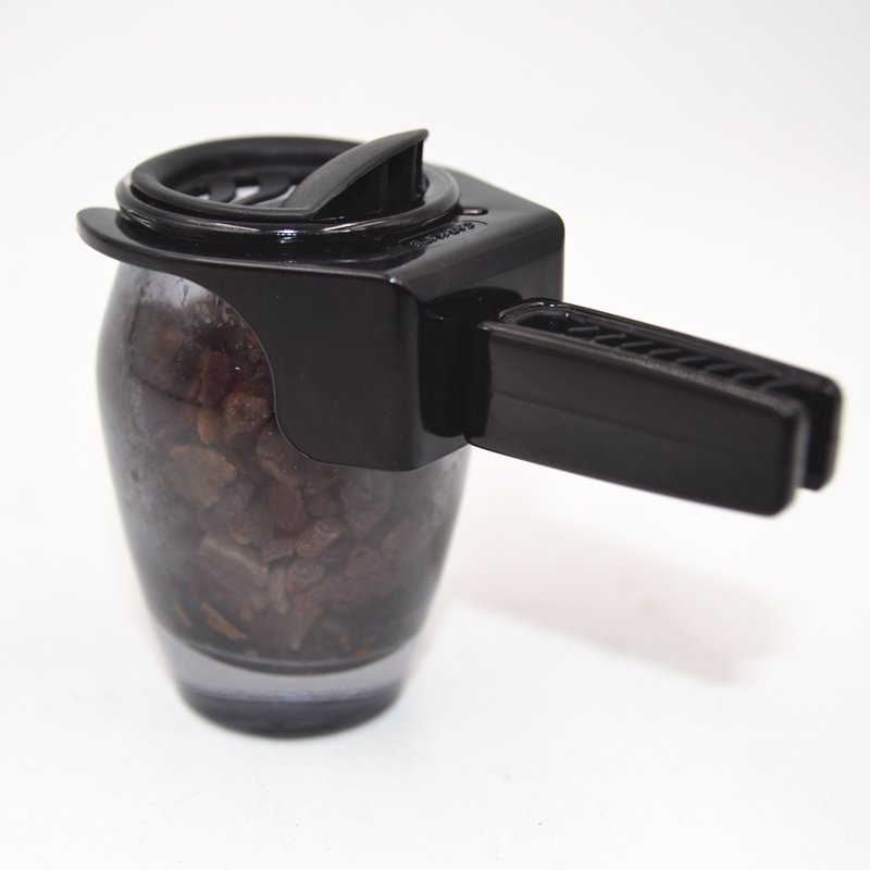 Wholesale luxury car fragrance vent aroma air freshener glass bottle with natural zeolite aromatherapy stone