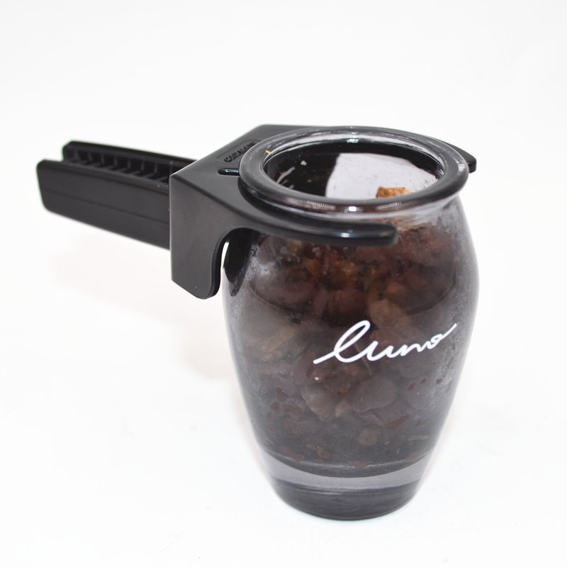 Wholesale luxury car fragrance vent aroma air freshener glass bottle with natural zeolite aromatherapy stone