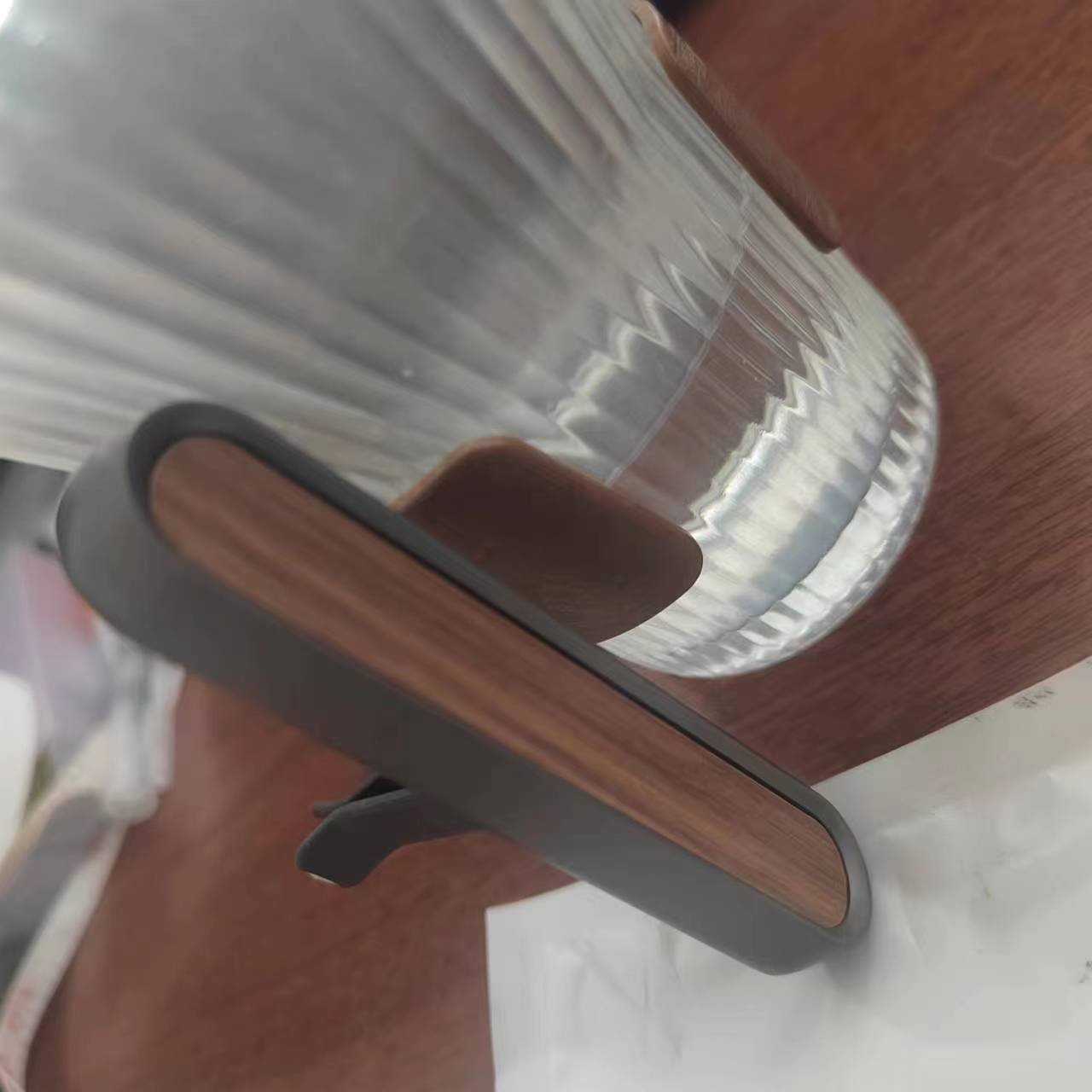 Wholesale Long Lasting Car Wooden Interior Metal Aluminium Alloy Auto Air Freshener Car Vent Clip Perfume Diffusers