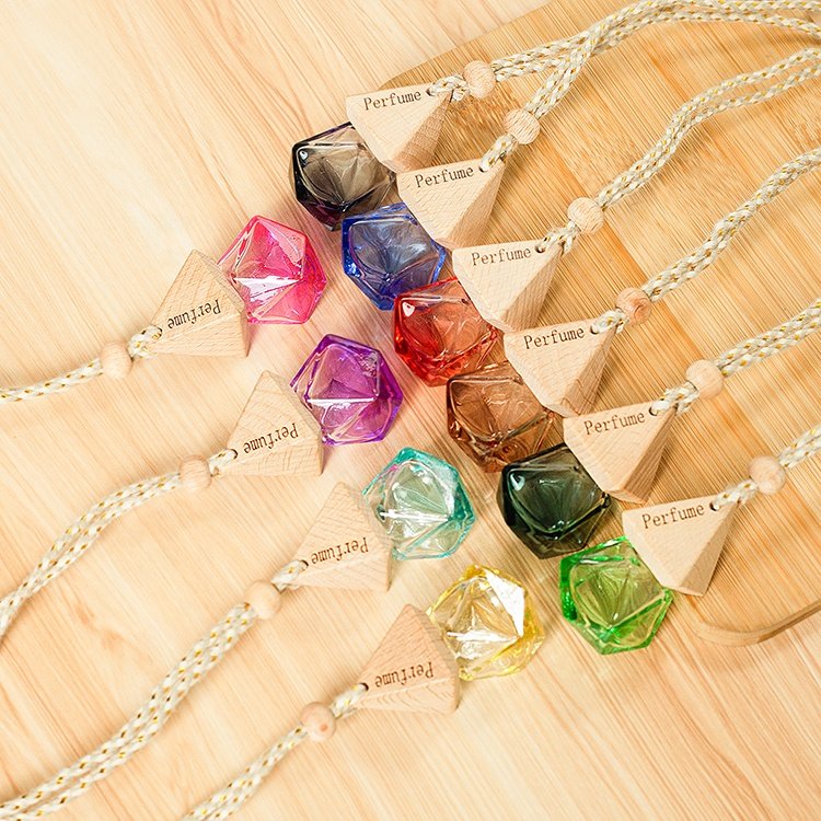 Custom Colored 8ml Diamond Glass Hanging Car Diffuser Bottle Empty Car Perfume Bottle Windshield Liquid Essential Oil Car