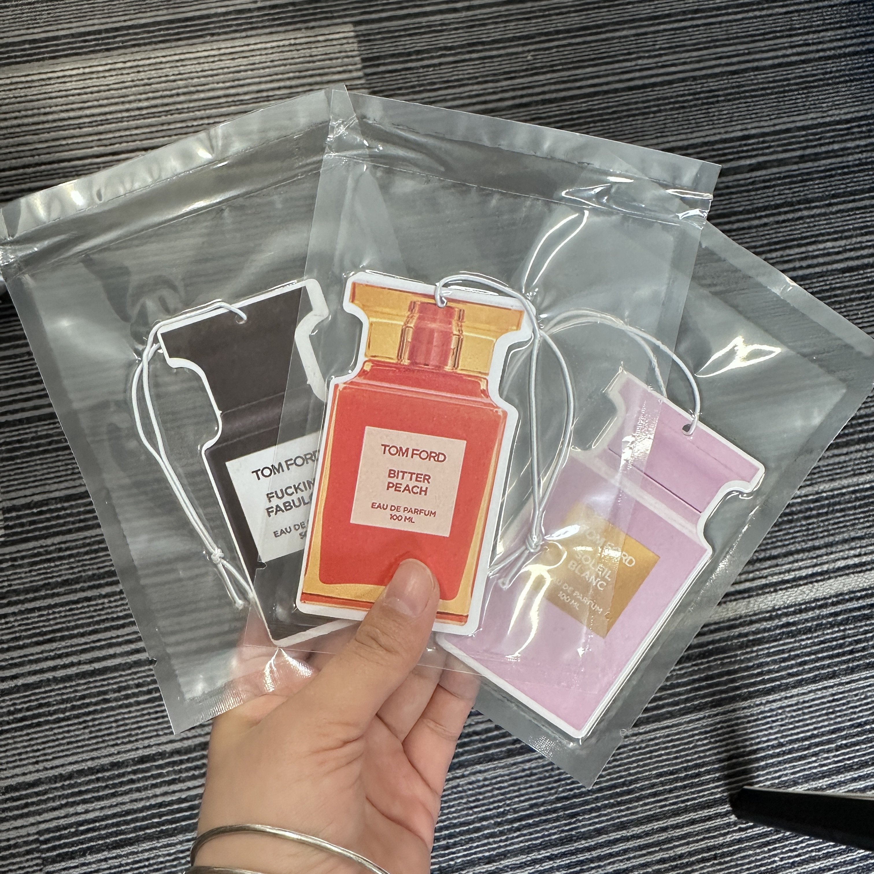Top Selling Personalized 2024 custom air freshener cotton paper Creative luxury hanging air freshener