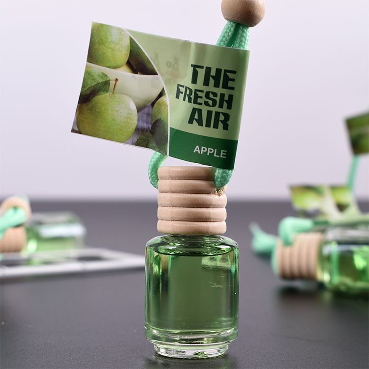 Wholesale Car Aromatherapy Bottle Pendant Air Freshener Perfume Glass Bottle Hanging Car Aromatherapy Diffuser