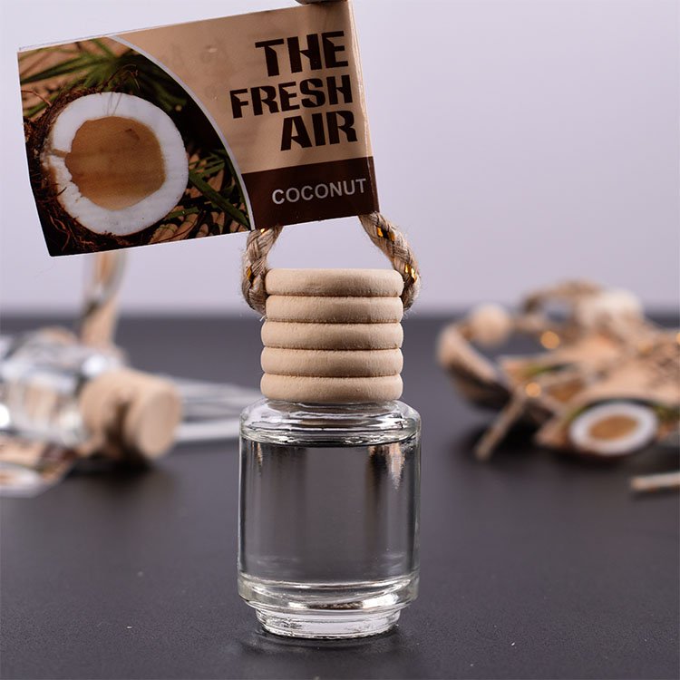 Wholesale Car Aromatherapy Bottle Pendant Air Freshener Perfume Glass Bottle Hanging Car Aromatherapy Diffuser