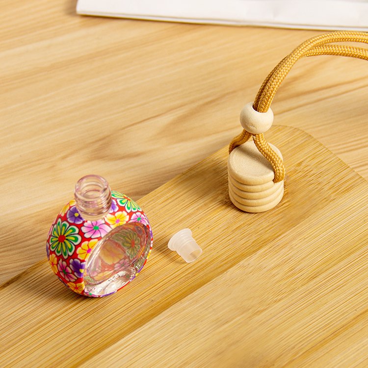Custom Logo 10ml Flat Glass Car Perfume Bottles Empty Hanging Car Diffuser Windshield Pendant Polymer Clay Car Freshener