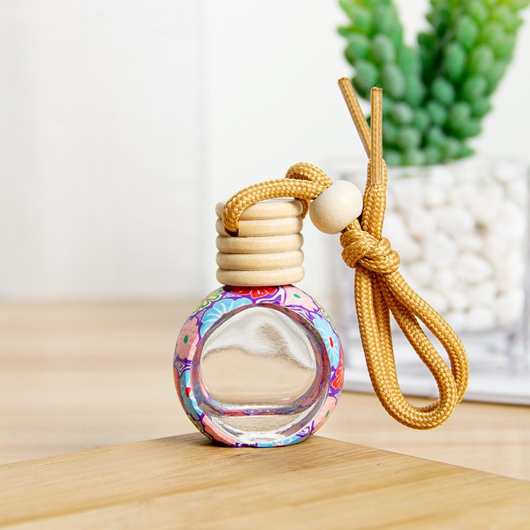 Custom Logo 10ml Flat Glass Car Perfume Bottles Empty Hanging Car Diffuser Windshield Pendant Polymer Clay Car Freshener