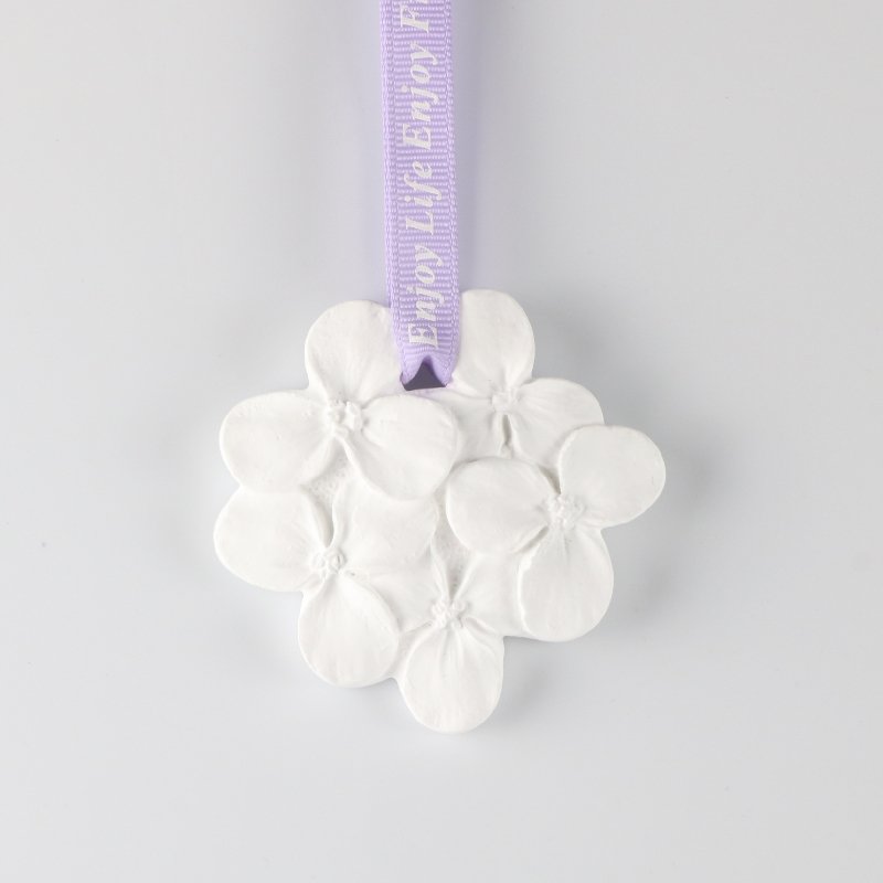 Wholesale Stocked Home Luxury Car Wardrobe Air Freshener Ceramic Flower Aroma Porcelain Scented Fragrance Essential Oil Diffuser