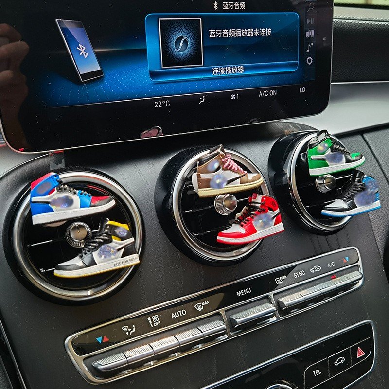 Hot Selling New Promotion Sneaker Shoes Diffuser Clip Car Air Freshener With Car Air Outlet Fragrance