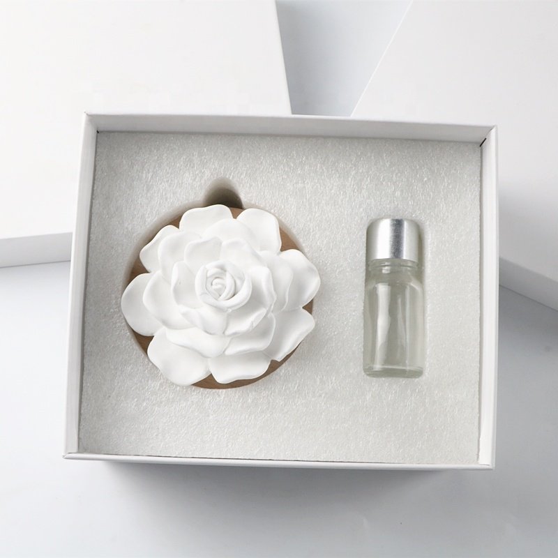 Factory Wholesale Scented Ceramic Flower Decoration Home Car Air Freshener Wood Base Porcelain Aroma Essential Oil Diffuser