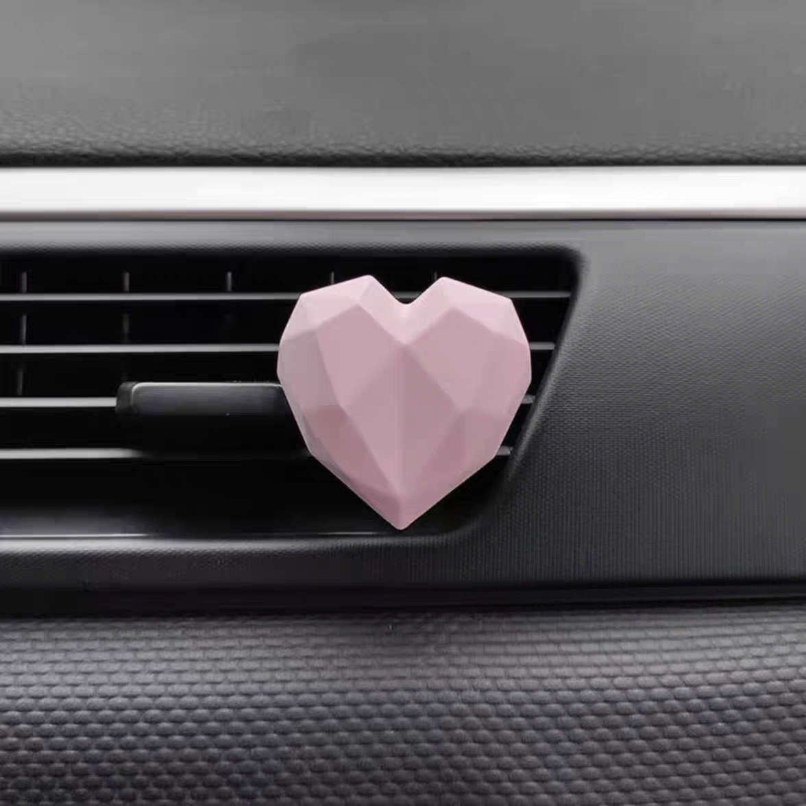 Stocked Wholesale Pink Heart Shaped Ceramic Aromatherapy Essential Oil Diffuser Car Interior Vent Clip Air Freshener