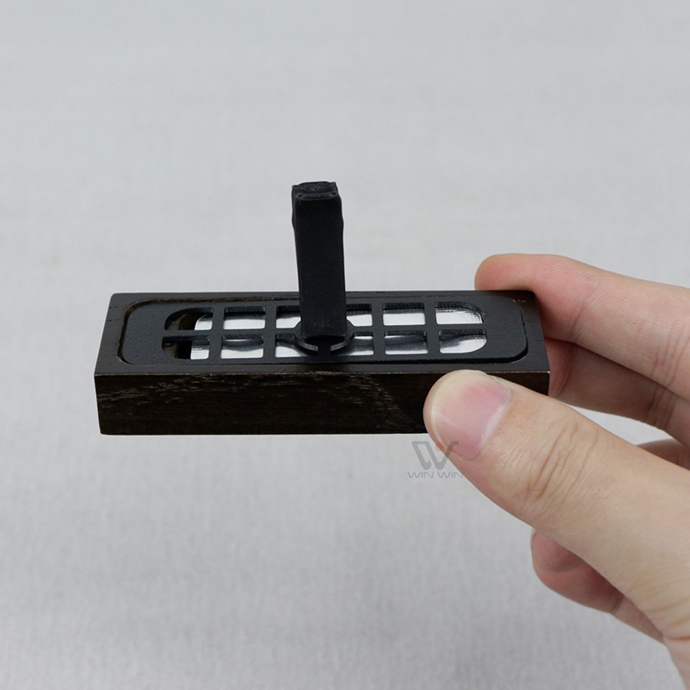 Luxury Wooden Liquid Membrane Diffuser Car Perfume Scents Diffuser Auto Aroma Smell Car Air Vent Wood Car Freshener Clip