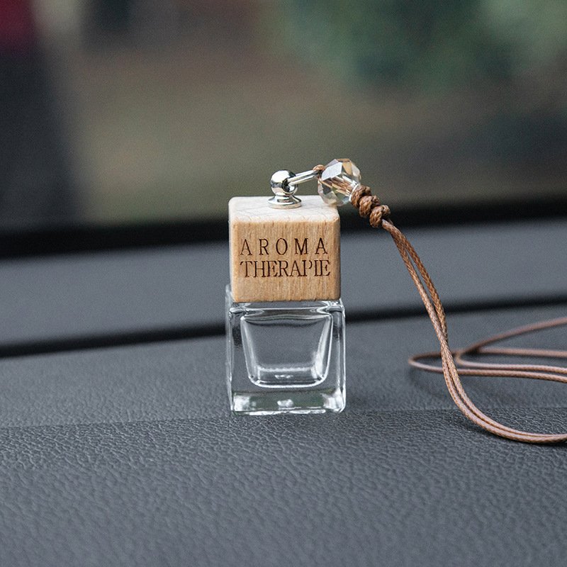 Wholesales aromatherapy essential oil glass bottle, car hanging ornaments, perfume car air freshener