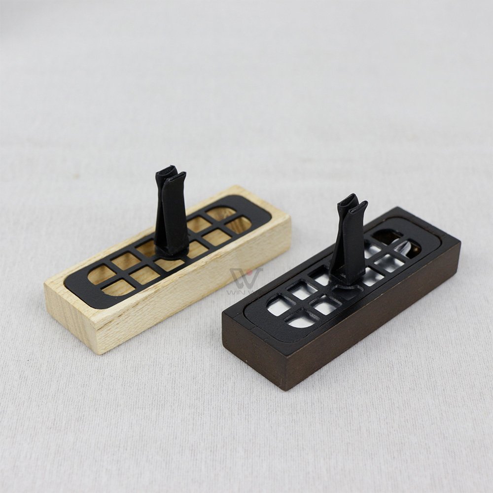Luxury Wood Perfume Scented Wood Air Freshener Car Vent Air Freshener Diffuser