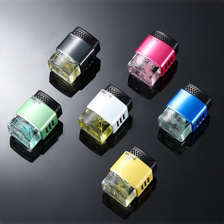 Car Smell Air Freshener Portable Air Conditioner Plug in Air Freshener Fragrance Perfume Glass Diffuser